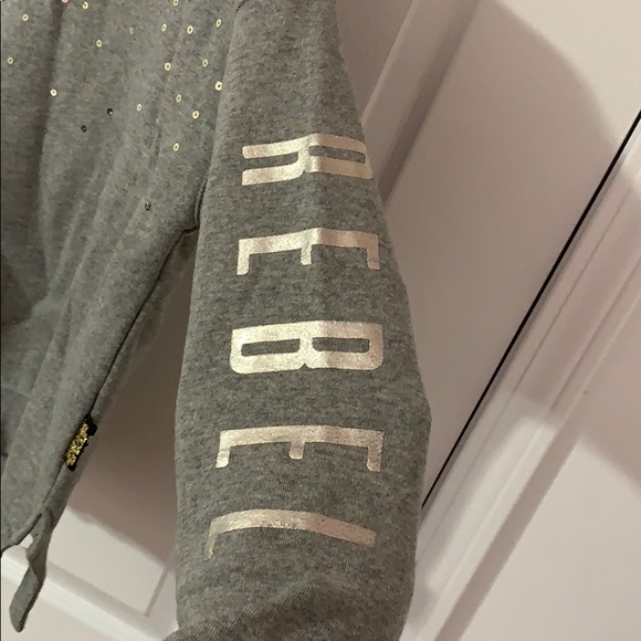 Sweater - Picture 3 of 3